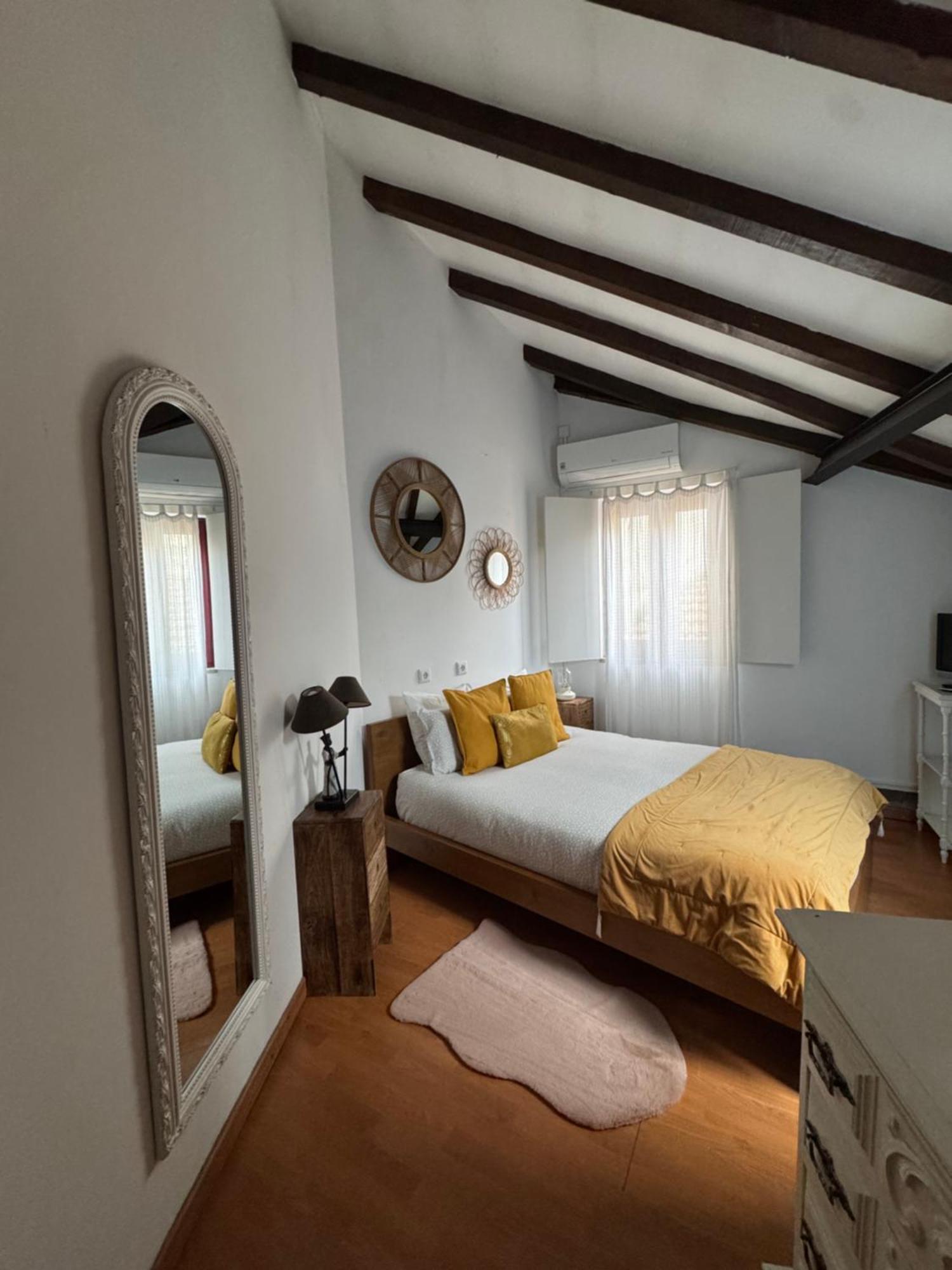 Red House- Historic Center Villa Porto Bagian luar foto